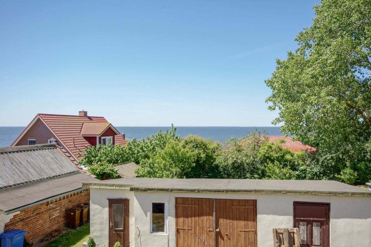 Ferienwohnungen Beim Fischer Und Sin Fru Klein Zicker Exterior photo